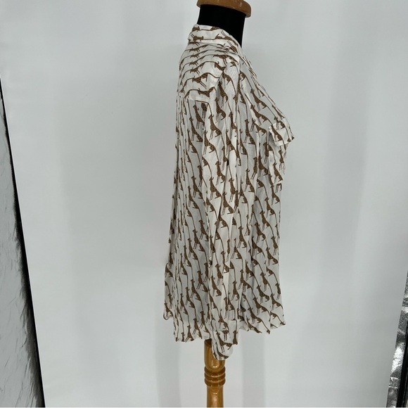 Chicos Whimsy Cheetah Blouse Shirt - Picture 12 of 16